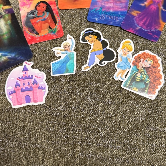 Disney bundle - Picture 6 of 9